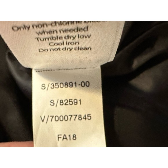 Athleta Black Quilted Vest - Picture 9 of 9